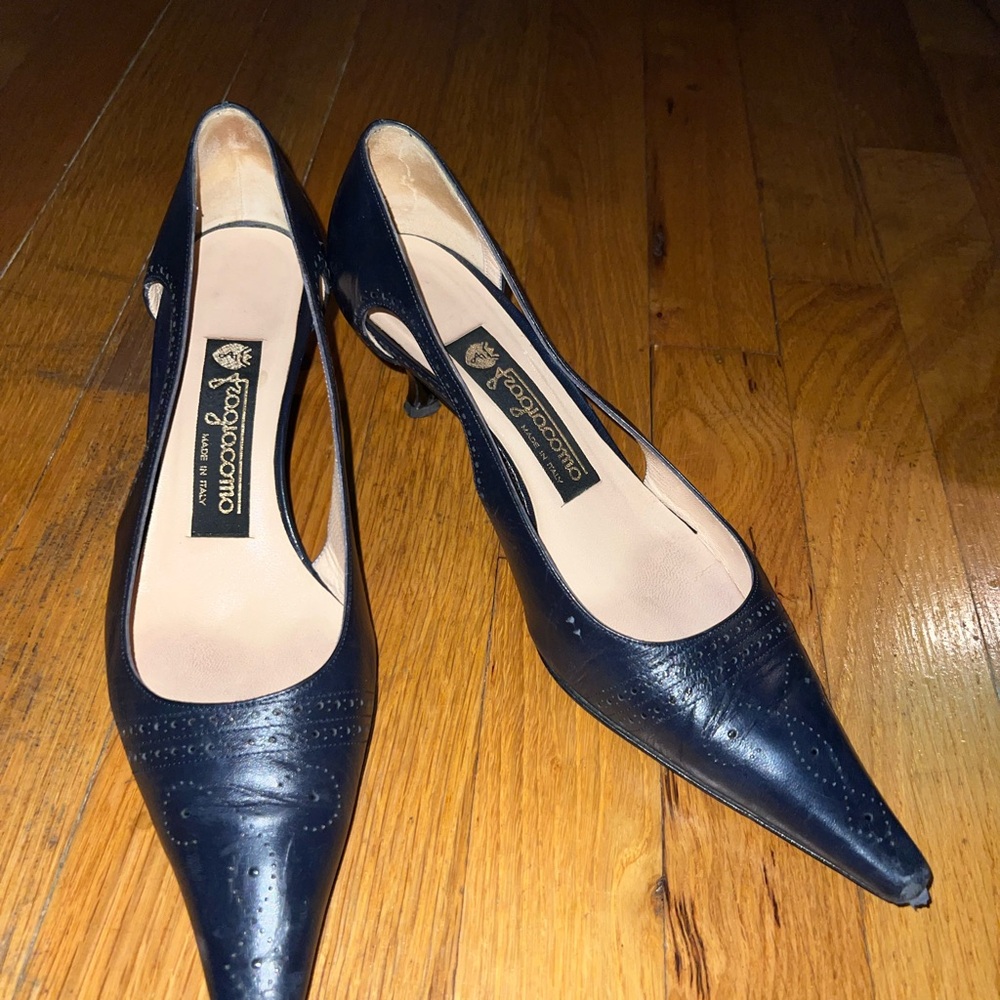 Farragomo Black Kitten Heels